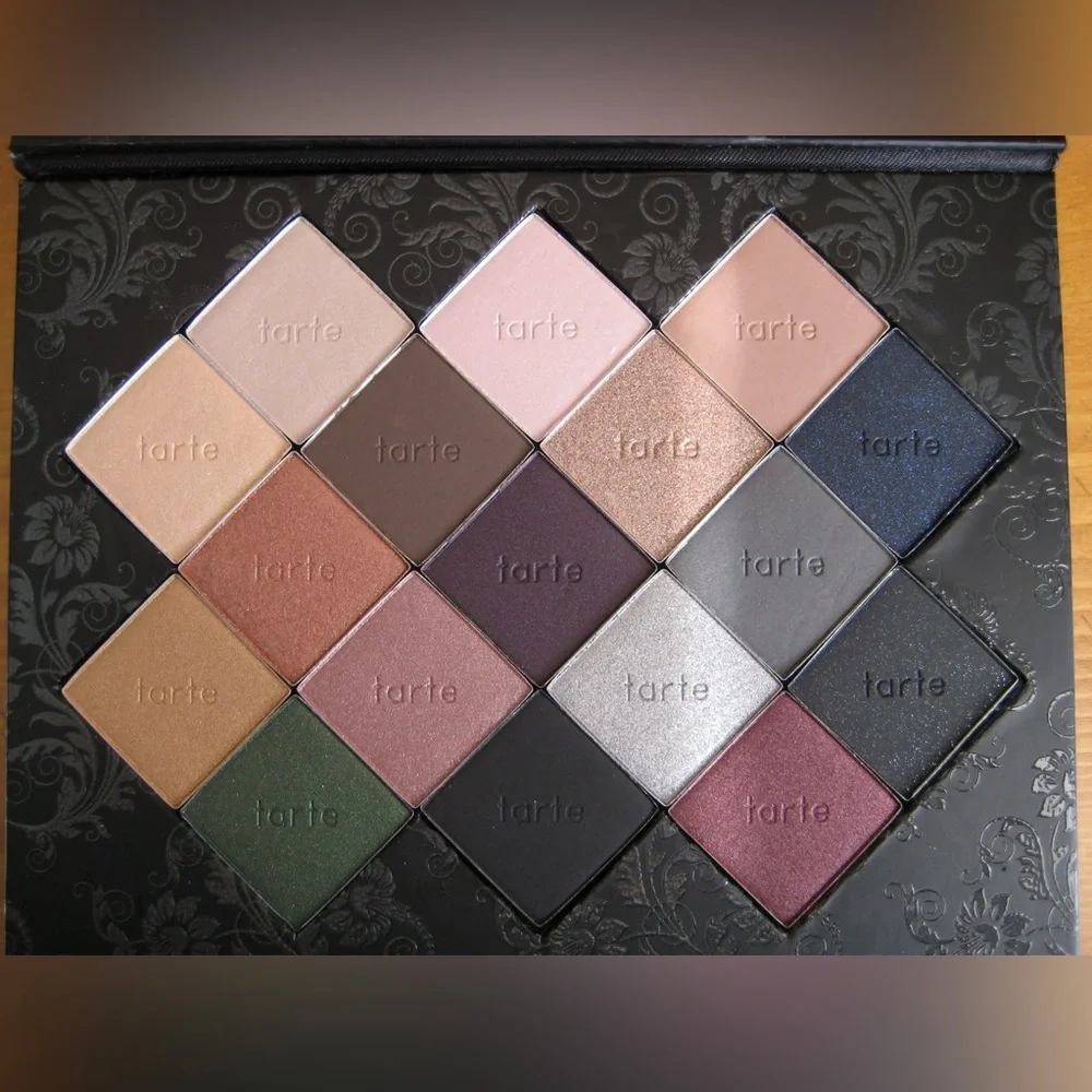 Tarte True Blood Eyeshadow Palette New in Box - Picture 3 of 6